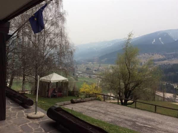 Hotel Panorama Cavalese Bagian luar foto